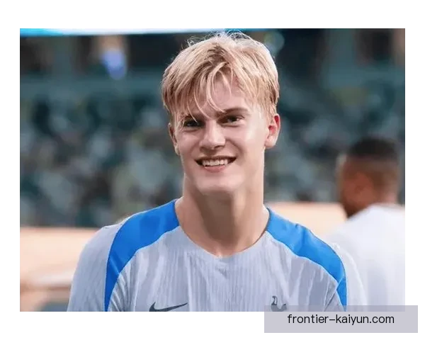 孙兴慜的足球哲学持续引领热刺迎来新的篇章，团队精神表现亮眼