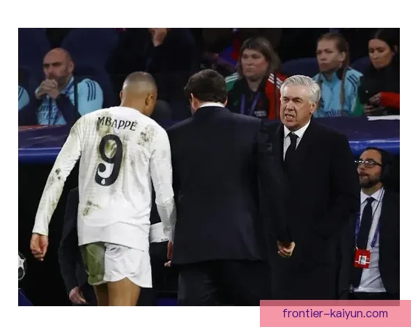 安切洛蒂球队防线构建面临挑战，状态回暖需加强配合与沟通